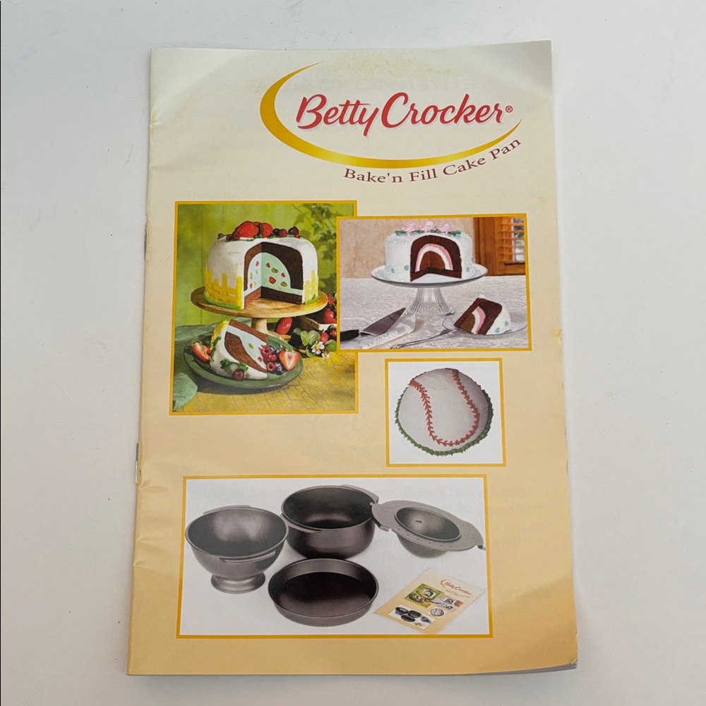 Betty Crocker Bake’n Fill 4 piece Pan Set - Picture 10 of 11